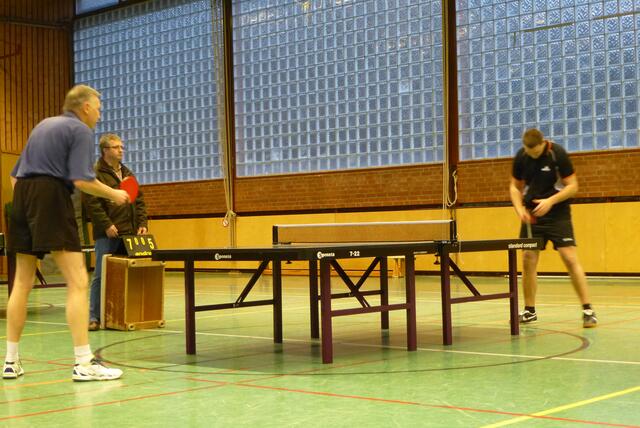 Halbfinale 2 mit Schiedsrichter Kammel