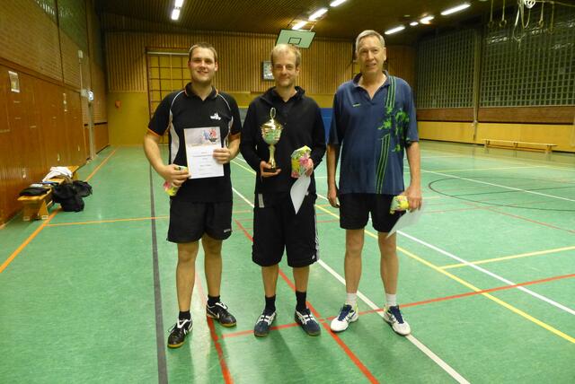 Sieger 2015 (von links  nach rechts): André Näsemann (Platz 3), 1. Christian Dohm sowie der Zweitplatzierte Peter Heeren