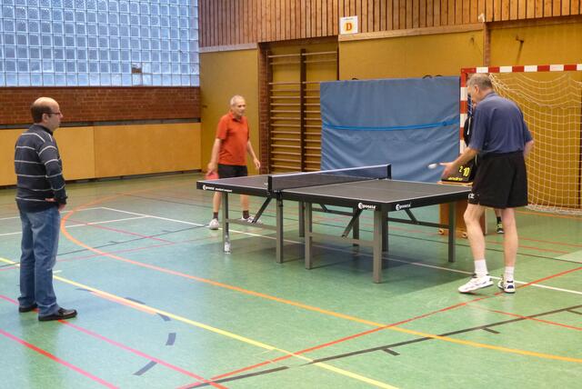Zweitspiel Bruns gegen Heeren - daher 2 Schiedsrichter