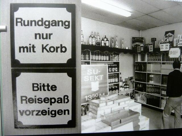 Der Paß mußte immer griffbereit sein.