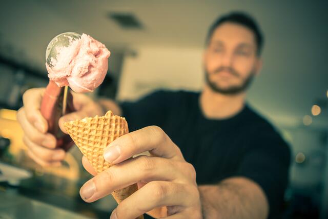 Hier gibt´s was auf die Waffel! Die Sorte Granatapfel ist neu im Programm. (Foto: photo79 - Sebastian Petermann)