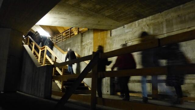 Gern gesehen hätten wir noch den großen Luftschutzbunker unter dem Ernst-August-Platz, in dem 21.000 Menschen Platz finden können. Doch dafür ist nicht die Bahn sondern die Feuerwehr zuständig.