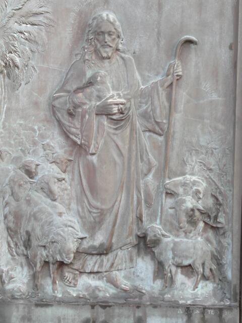 sehr alte Platte auf dem Grabstein ! Jesus mit seinen Schafen.