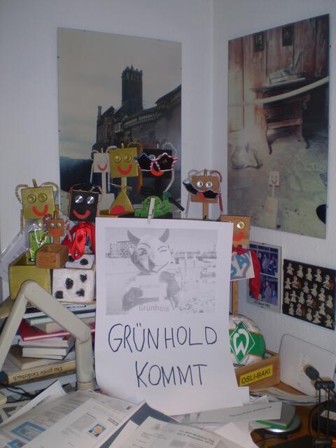 Bremer Schulkisten mit BAKI-Plakat zur 14. BREMEN-RÄUMT-AUF-Aktion