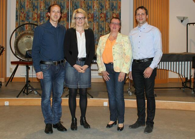Die Dirigenten bei der Stadtkapelle Wertingen (v. l.) Daniel Klingl (Bigband), Heike Mayr-Hof (Jugendorchester und Wertinger Blasmusik), Karolina Wörle (Vororchester) und Tobias Schmid (Bläserphilharmonie) berichteten bei der Jahreshauptversammlung detailliert über ihre Arbeit.