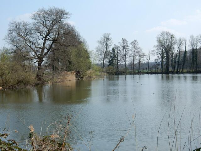 Die Seenlandschaft des Schlosses