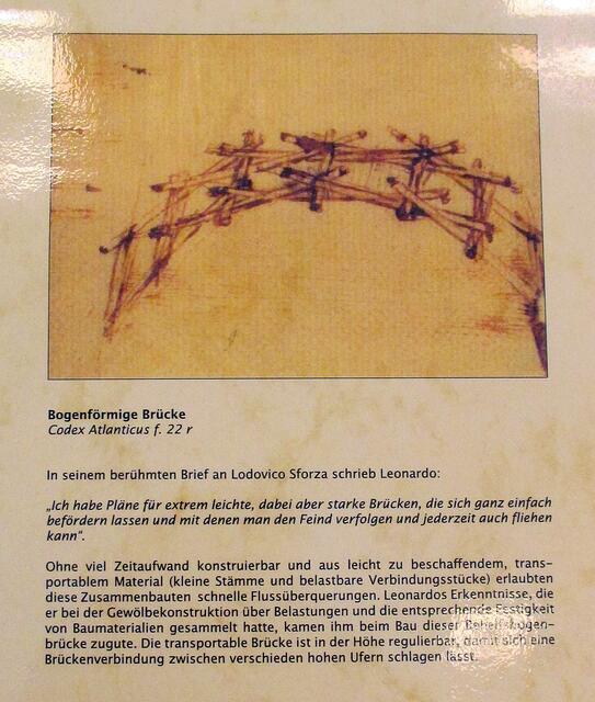 Bogenförmige Brücke - Leonardo da Vincis Maschinen in Naumburg !
