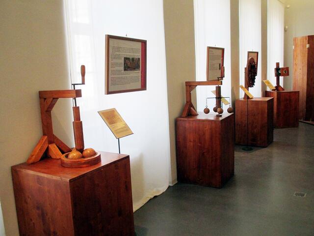 Blick in die Ausstellung - Leonardo da Vincis Maschinen in Naumburg !