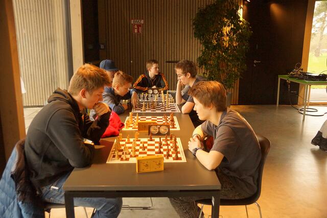 auch zum Schachspielen war Zeit