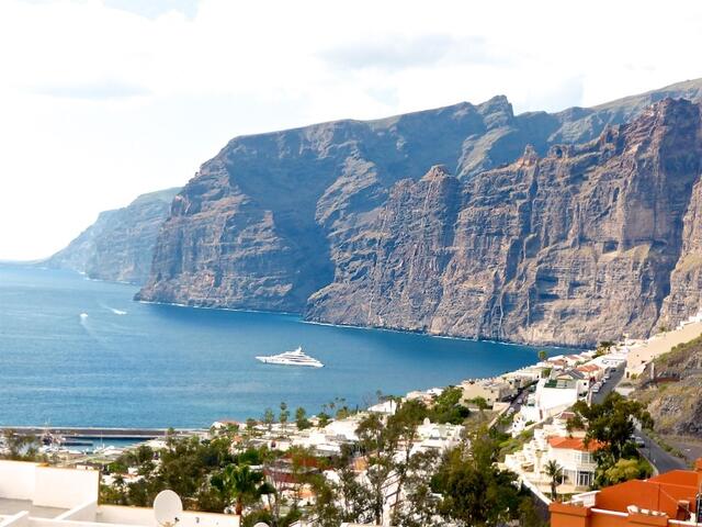 Los Gigantes