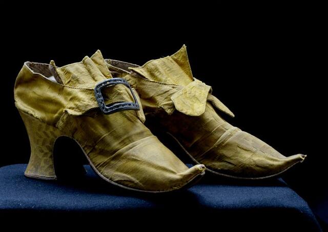 Schuhe aus dem Rokoko
