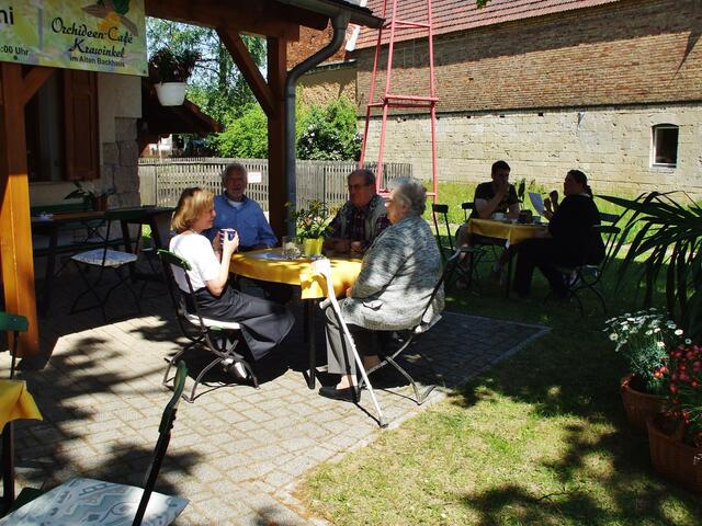 Am 5. Mai 2016 öffnet dieses Jahr auch wieder das Orchideenkaffee in Krawinkel .... !