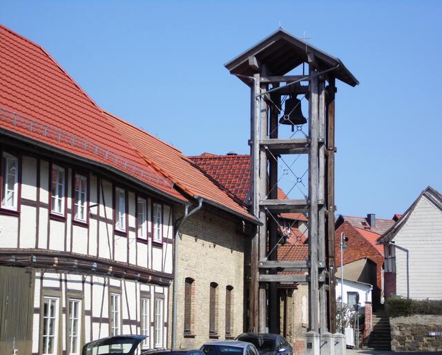 An der kleinen Franziskus-Kapelle.