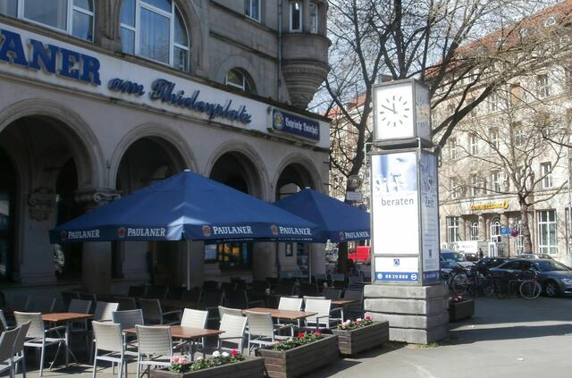 Falke-Uhr am Thielenplatz, 2016.