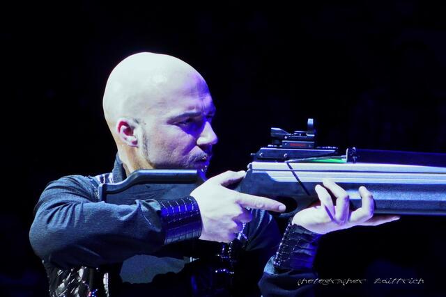 ..eine ruhige Hand war gefragt - Marco & Priscilla – Armbrust