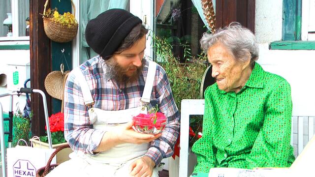 \\\ LIEBE beginnt mit Euch /// "Liebe beginnt mit einem Zuhause"
https://web.facebook.com/notes/max-bryan/-die-liebe-beginnt-mit-euch-/1228309430520303