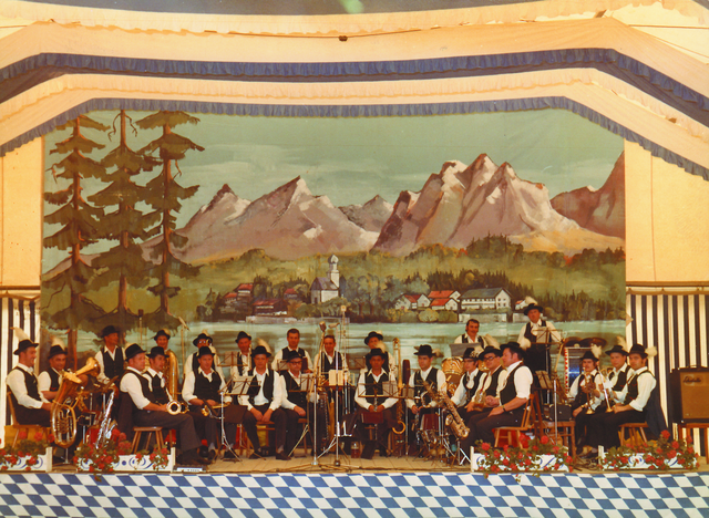 Beim 10-jährigen Gründungsfest (aus dem Vereinsarchiv)