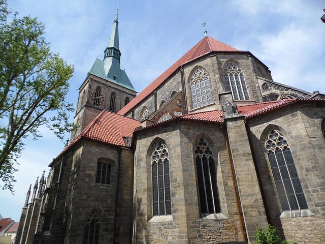 Die gotische Andreaskirche hat den mit 114,5 Metern höchsten Kirchturm Norddeutschlands. Doch Mittwochs ist er geschlossen.
