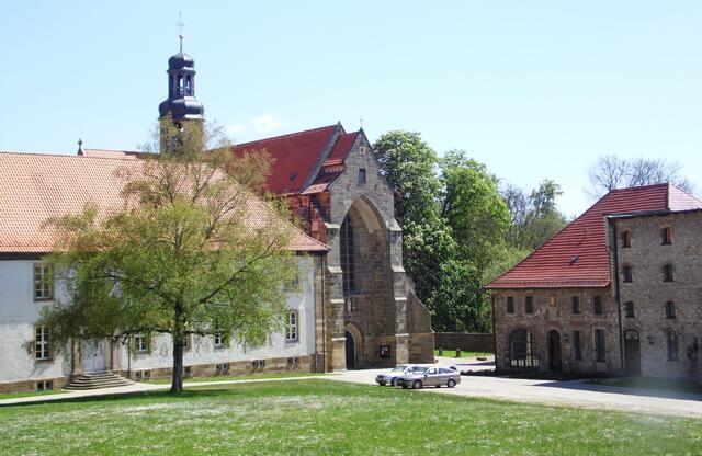 Heute wird das Kloster von Schwestern des Benediktinerordens bewohnt.