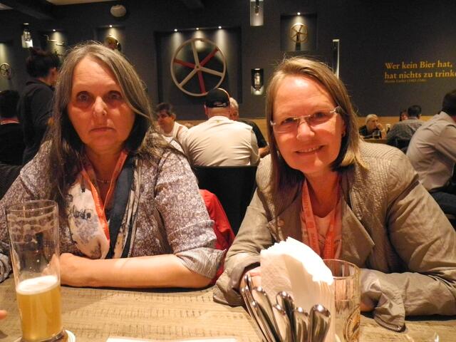 Hallo, ihr Beiden..................