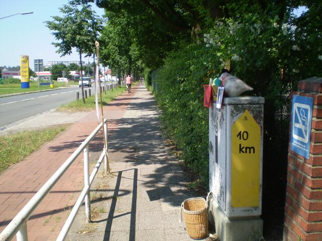 5. Juni 2016: Bremer Aktion für Kinder am "Bremer Meilenstein der Schule" (s. GOOGLE)