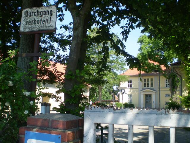 5. Juni 2016: Blick auf die Schule Osterholz in Bremen