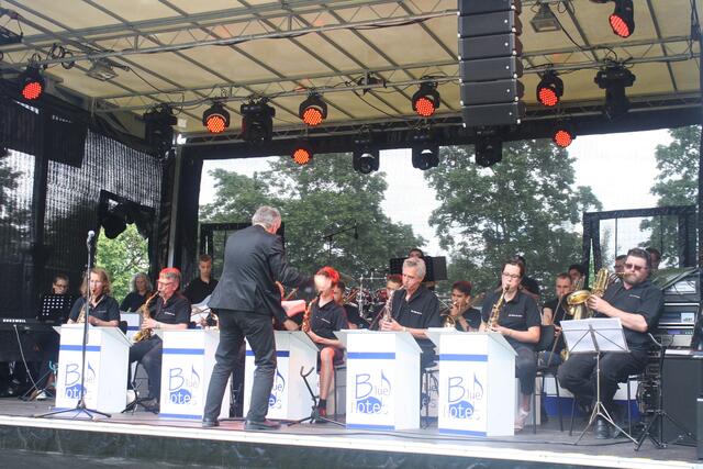 Die Big Band "Blue Notes" spielt bei CitySound.
