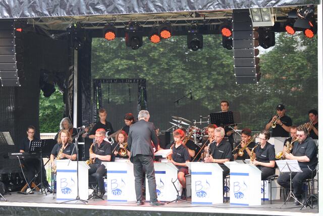 Die Big Band "Blue Notes" spielt bei CitySound.