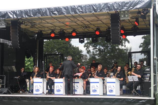Die Big Band "Blue Notes" spielt bei CitySound.