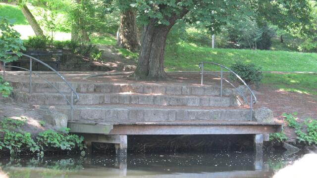 einer der schönen Treppen an der Oker - Burgdorf sieh genau hin...