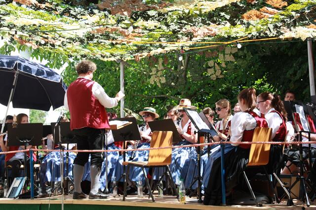 Der Musikverein Batzenhofen lädt ein zum Gartenfest....
