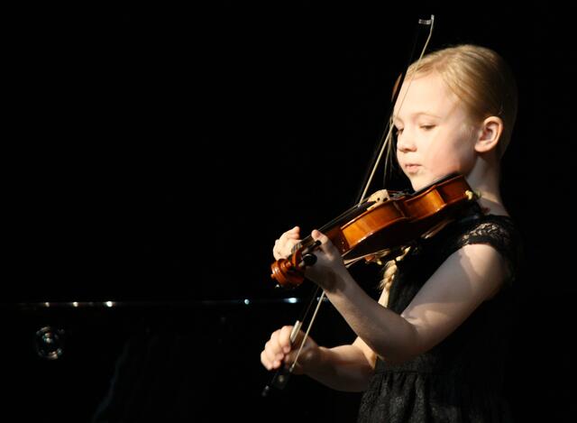 Preisträgerkonzert Jugend-Musikwettbewerb: Emilia Singer.