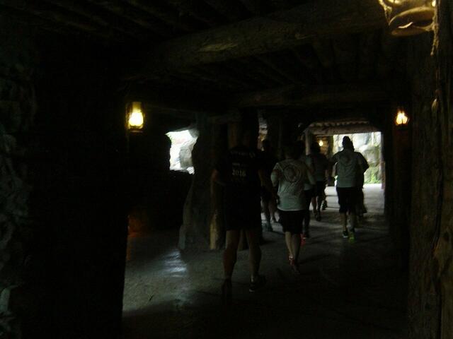 Die Unterwelt am Gorillaberg.