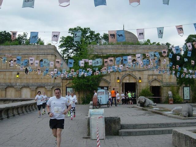 Die Runner verlassen den Dschungelpalast.