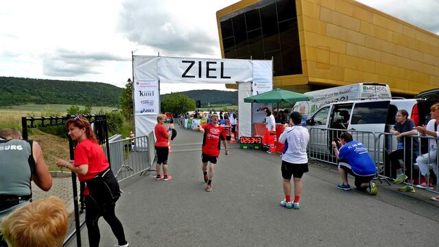 Er ist im Ziel - 5. Himmelswegelauf − ein »Wettlauf zu den Sternen«