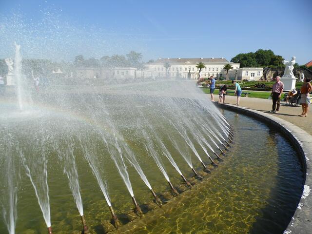 Besonders beeindruckt sie in der Dämmerung bei der Illumination.