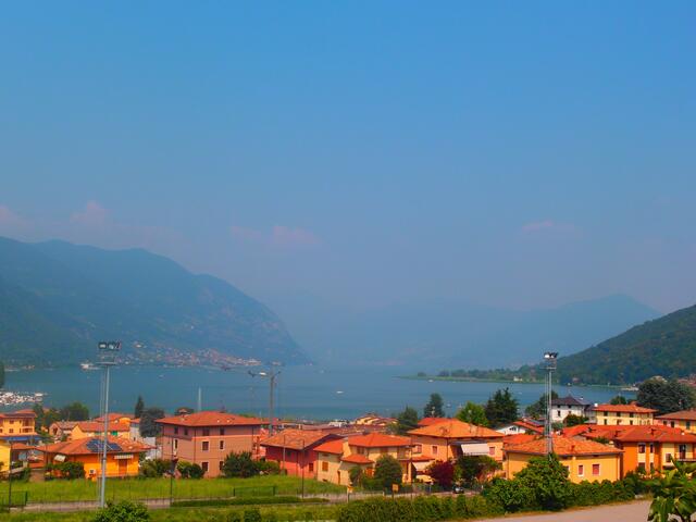 Blick von Paratico über den See- Südufer