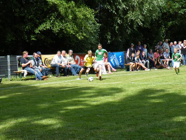 32. Action im Spiel.