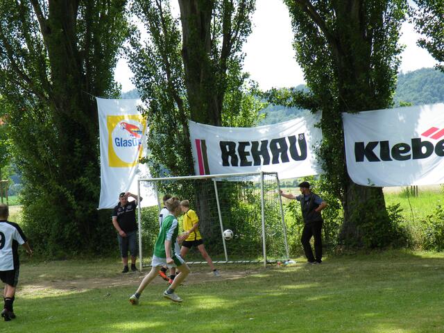 26.  dto.; Tor fürs Oberdorf.