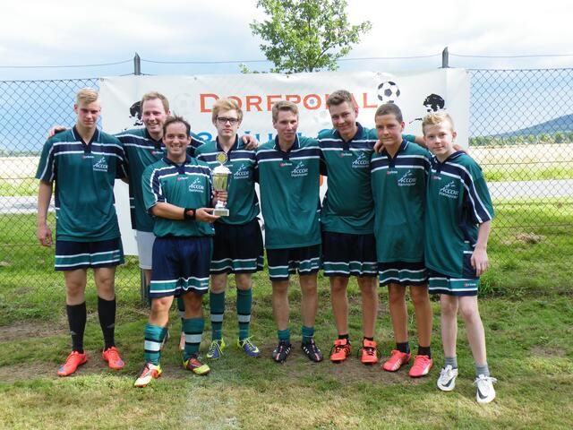 114. Die Sieger - das Team des Oberdorfs.