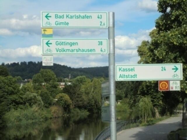 In Gimte biegt der Weser-Harz-Heide-Radweg von der Weser ab gen Göttingen.