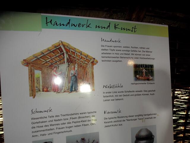 . . . auf einem Foto im Eisenzeithaus, "Handwerk und Kunst" in der Eisenzeit . . .