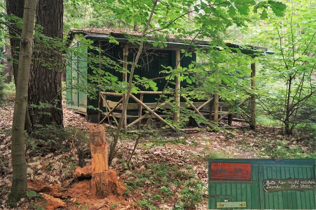 Die Imkerhütte ist übrig geblieben! Vor wenigen Jahren standen rundherum "Versuchs-Beuten"