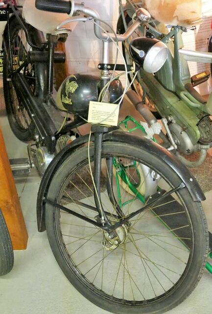 Meister Saxoni 1954 mit 2 Gang Sachs-Motor