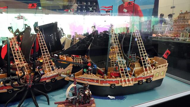 Die Sonderschau »PLAYMOBIL-Spielgeschichte(n) in der Arche Nebra (18.3.–31.10.2016) !