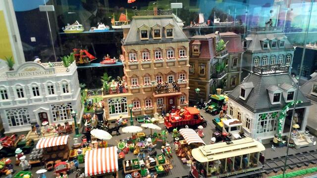 Die Sonderschau »PLAYMOBIL-Spielgeschichte(n) in der Arche Nebra (18.3.–31.10.2016) !