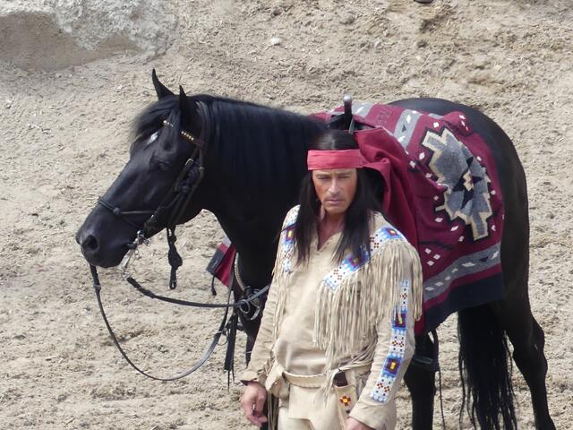Winnetou versucht noch einmal, die Utahs zum Frieden zu bewegen.