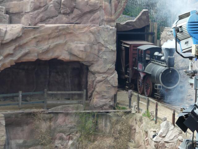 .......an der Eisenbahn für Unruhe zu sorgen.