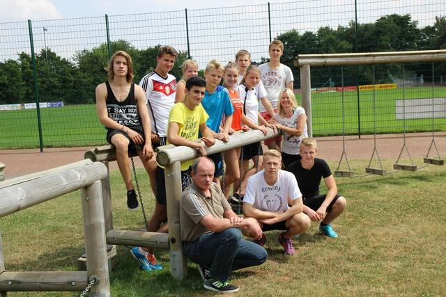 Gruppenbild der Sportassistenten mit RSB-Referent Jörg Beismann