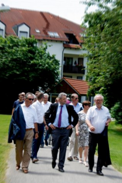 Erste Begehung des Marie-Juchacz-Weges unter neuem Namen. | Foto: AWO Augsburg Bezirksverband Schwaben